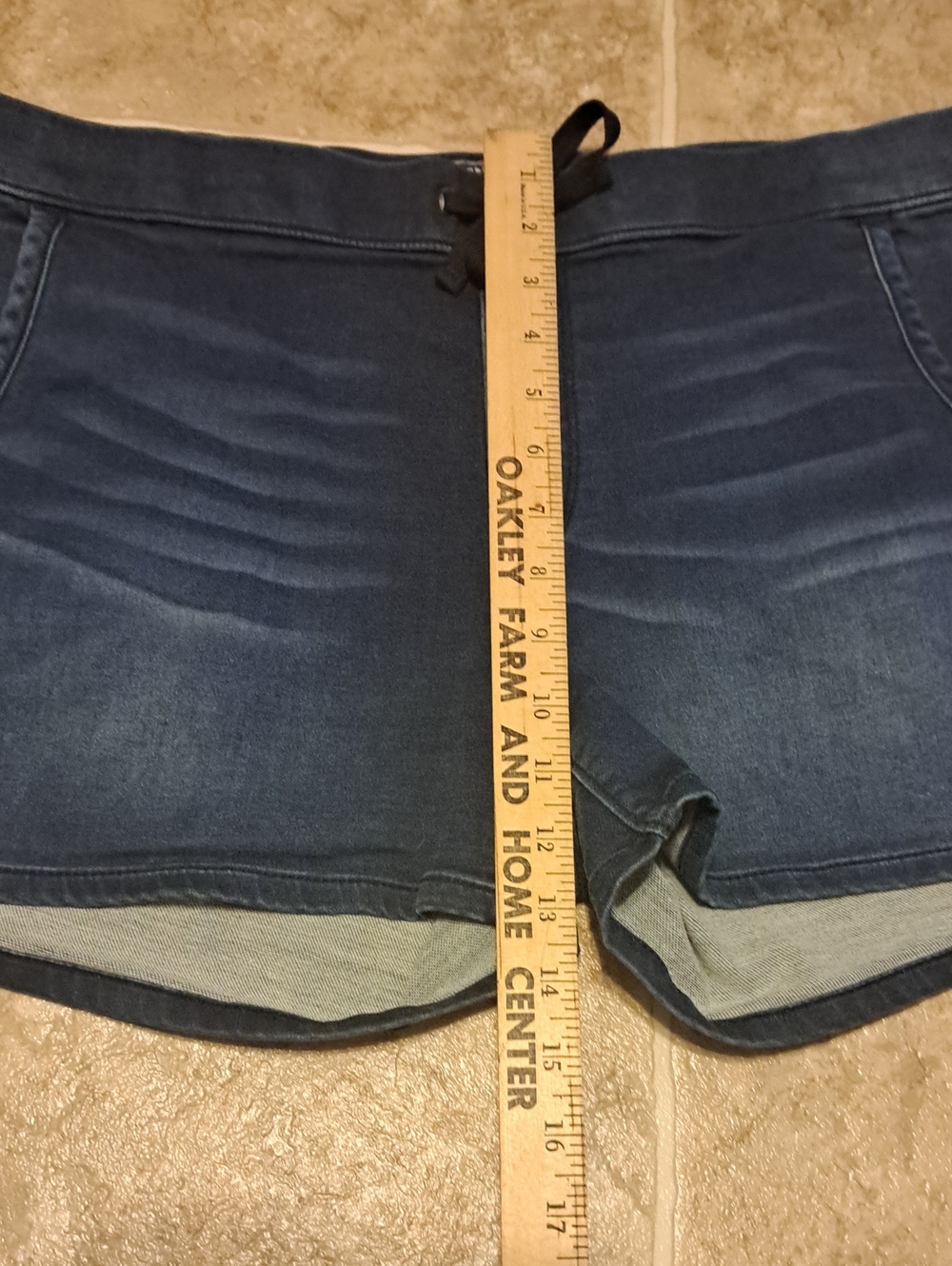 Signature by Levi Strauss Dark Blue Women's Drawstring Lounge Shorts. Size 16. - Picture 6 of 10